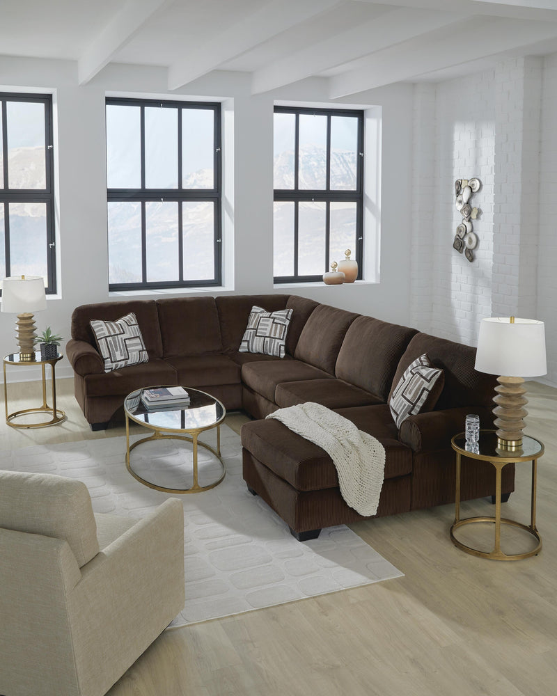 Kimlee Sectional with Chaise