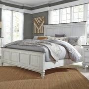 Allyson Park Queen Panel Bed image