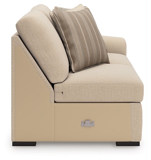 LadyMae Sectional with Chaise - Vicars Furniture (McAlester, OK)