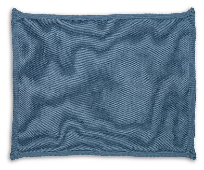 Gayelery Throw