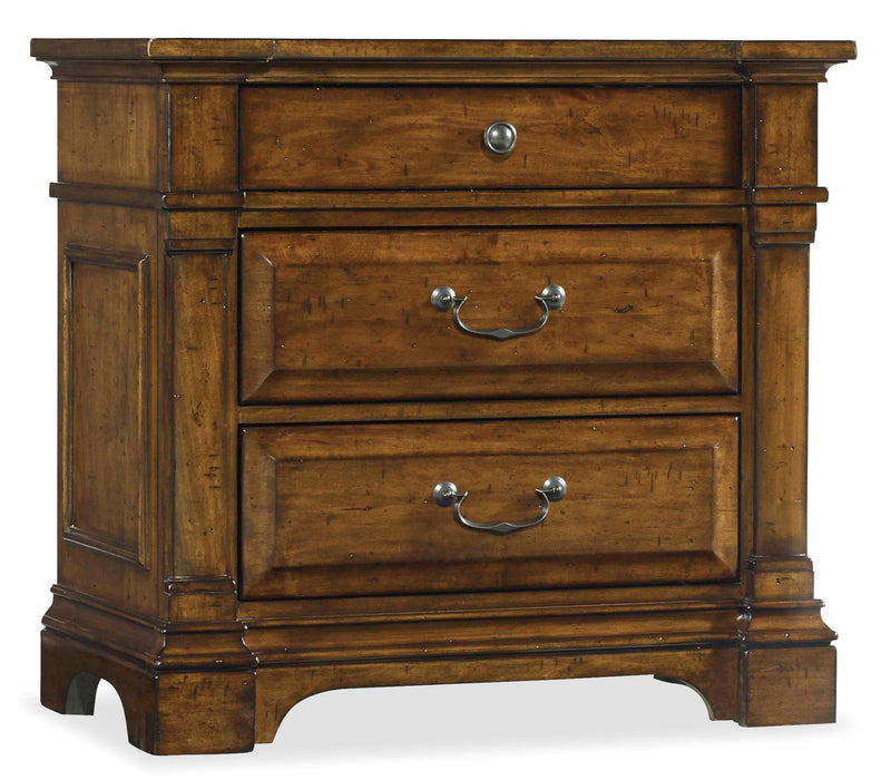 Tynecastle Nightstand - Vicars Furniture (McAlester, OK)