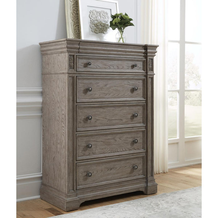 Pulaski Kingsbury Chest in Gray