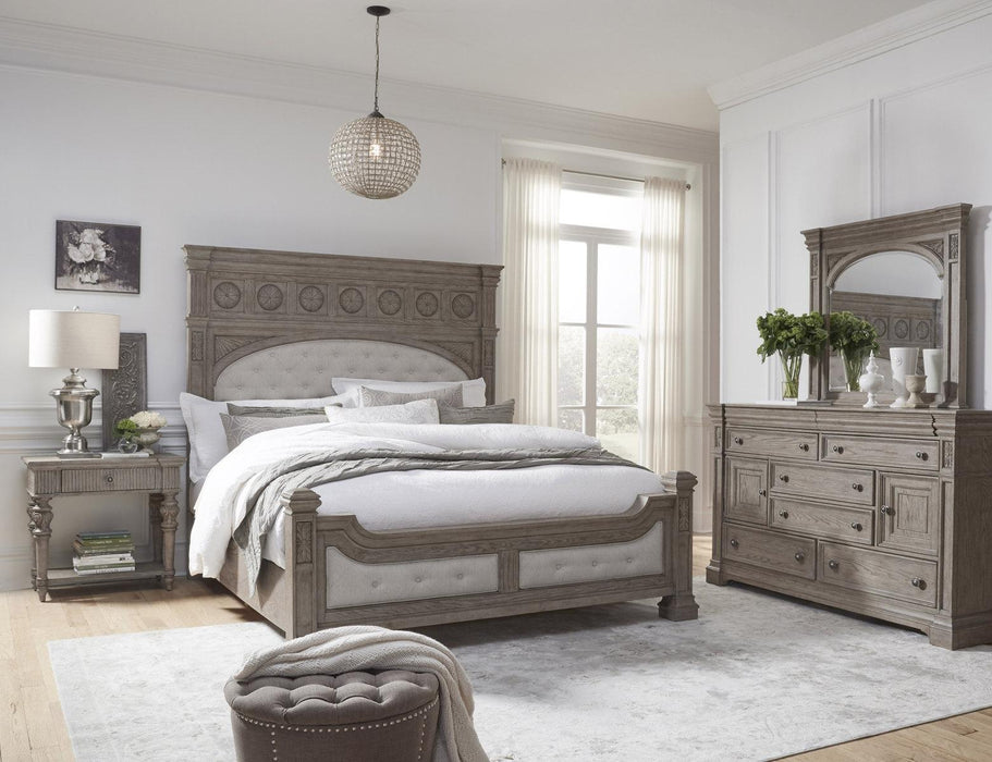 Pulaski Kingsbury King Panel Bed in Gray