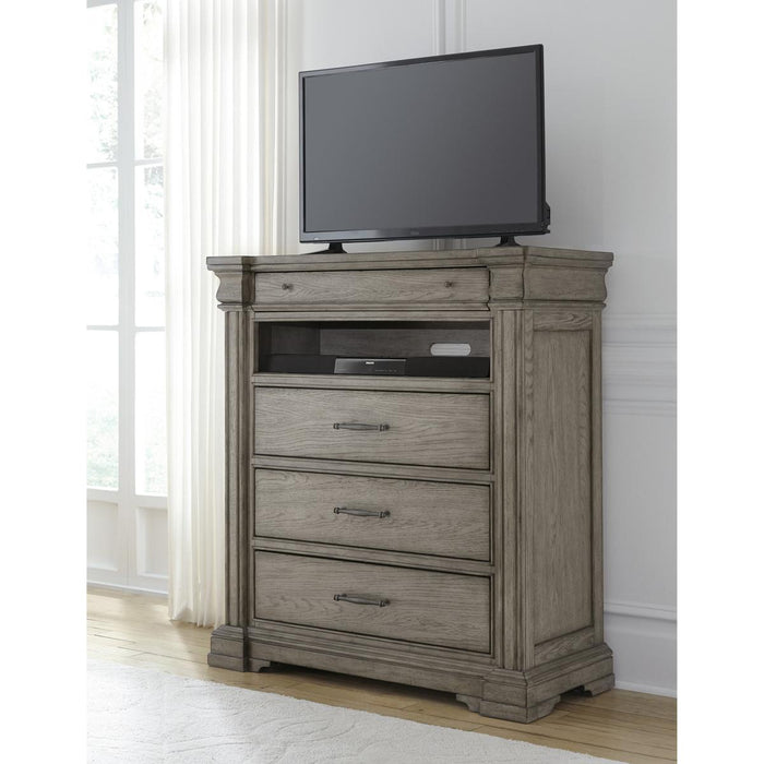 Pulaski Madison Ridge Media Chest in Heritage Taupe������P091145