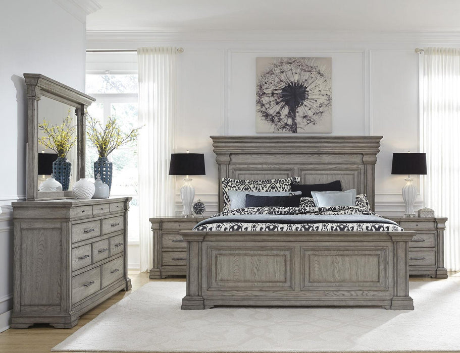 Pulaski Madison Ridge King Panel Bed in Heritage Taupe������P091-BR-K3